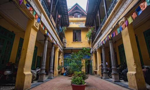 Biệt thự 800m2 của đại gia giàu nhất phố cổ Hà Nội xưa, nội thất bên trong toàn gỗ quý