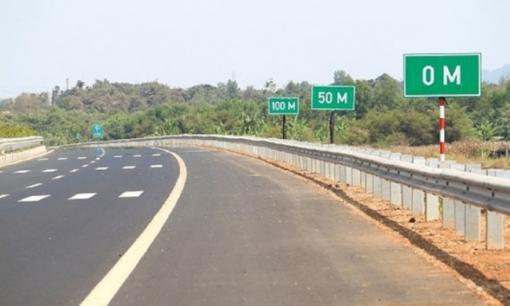 Đi đường cao tốc có biển báo 0 m, 50 m, 100 m, ý nghĩa là gì?