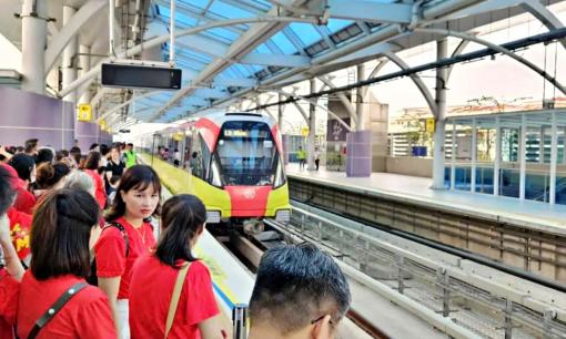 Miễn phí vé tàu điện, xe buýt liên tiếp 4 ngày lễ Quốc khánh 2/9