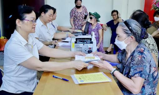 Tin vui: Hà Nội dự kiến nâng mức trợ giúp xã hội lên 700.000 đồng/tháng từ năm 2026, cao hơn 1,4 lần so với mức chuẩn