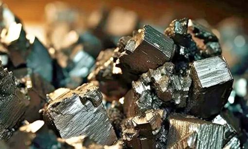 Ngoài đất hiếm, Việt Nam còn sở hữu 1 'kho báu' được cả thế giới thèm muốn, tỉnh miền Trung này chiếm tới 80%