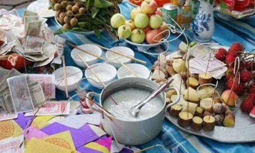 Khung giờ đẹp cúng cô hồn năm 2025: Ngày nào, giờ nào thì tốt nhất?