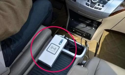 Cảnh sát giao thông nhắc nhở: Khi xuống xe, hãy kịp thời bỏ 4 thứ này đi, nếu không xe có thể bị nổ tung