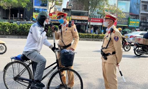 Theo Quy định mới nhất, uống rượu đi xe đạp bị phạt thế nào?