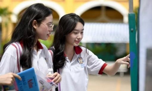 IELTS thành 'vé vàng' tuyển sinh: 29 điểm vẫn trượt, 27 điểm lại đỗ đại học