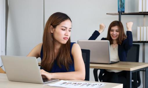 10 việc người EQ thấp thường làm ở chốn công sở khiến người khác bực dọc, người EQ cao luôn né tránh