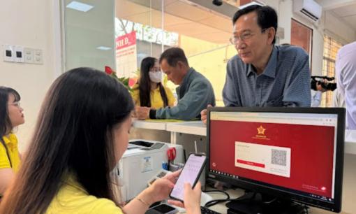 Kể từ hôm nay, hàng triệu người dân Hà Nội sẽ chứng kiến sự thay đổi lớn về thủ tục hành chính