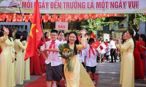 Nhà trường được phép thu những khoản tiền nào trong năm học mới 2025-2026?