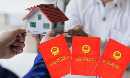 Anh em ruột cho tặng đất khi làm hợp đồng có cần công chứng không?