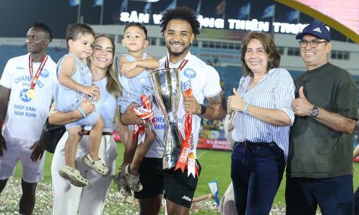 Lý do bất ngờ khiến tiền đạo Nguyễn Xuân Son chia tay CLB Thép Xanh Nam Định?