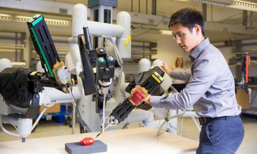 10 nghề tương lai ChatGPT dự đoán sẽ bùng nổ sau 10 năm nữa, sinh viên nào đang theo học thì xin chúc mừng