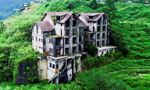 Biệt thự bề thế trị giá hàng chục tỷ đồng bỏ hoang gần 20 năm ở Tam Đảo giờ ra sao?