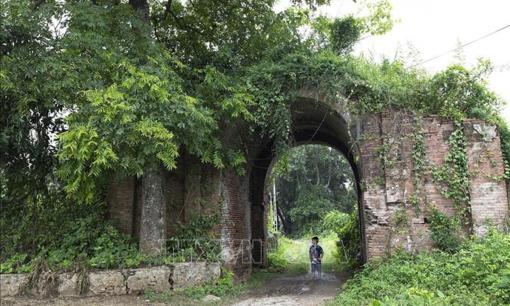 Người dân một làng ở Phú Thọ gọi tòa thành cổ này là 'Thành nhà Mạc', lý do vì sao?