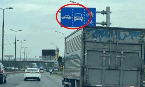 Biển báo ô tô ngang và dọc có ý nghĩa gì? Mơ hồ không chấp hành đúng có thể bị phạt lên tới 22.000.000 đồng 