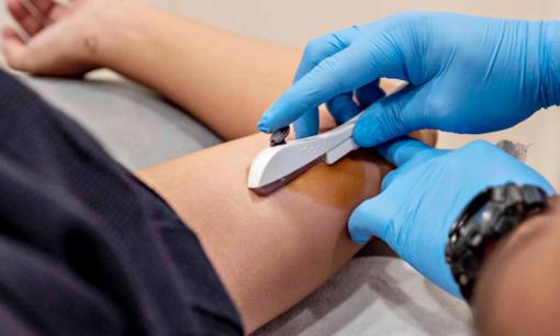 Phụ nữ có thai chết trong khi chuyển dạ thì được nghỉ mấy ngày nếu thai từ đủ 13 tuần tuổi đến dưới 22 tuần tuổi?