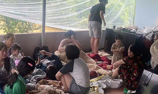 Lạng Sơn lũ ngập: 25 người chen chúc trên tầng 2 của một ngôi nhà duy nhất