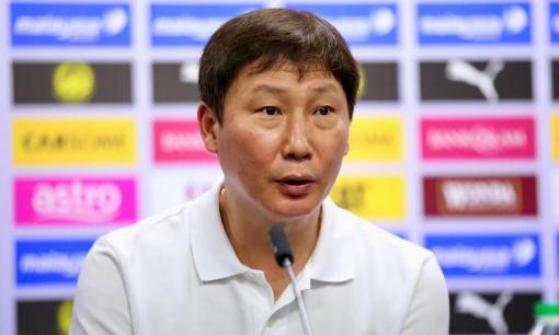 Lý do khiến HLV Kim Sang Sik tạm chia tay đội tuyển Việt Nam?