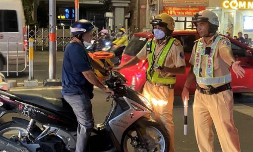 Xe máy không chấp hành kiểm tra về nồng độ cồn bị phạt mức cao nhất là bao nhiêu theo quy định?