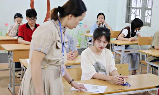 Dự kiến bỏ bằng tốt nghiệp THCS, miễn phí sách giáo khoa cho học sinh toàn quốc