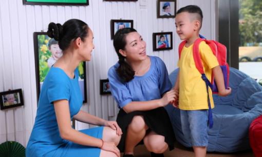 Phụ huynh nên nói những lời này với giáo viên thường xuyên hơn, con bạn sẽ dễ được chú ý hơn. Điều này hiệu quả hơn là 'tặng quà'