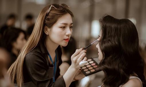 3 nghề hot cho người không có bằng đại học: Dễ xin việc, thu nhập 20 triệu đồng/tháng