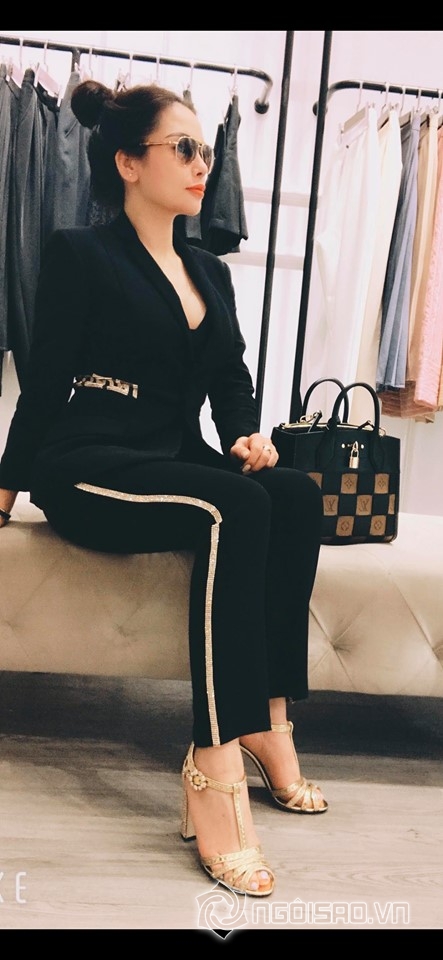 Hương Lôn Đôn, Hot girl việt