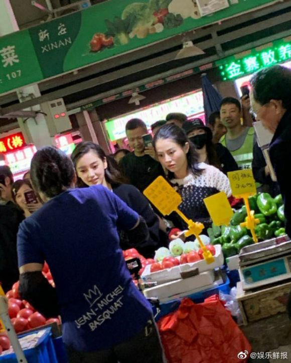 Angelababy,sao Hoa ngữ,Angelababy đi chợ vẫn nổi bật
