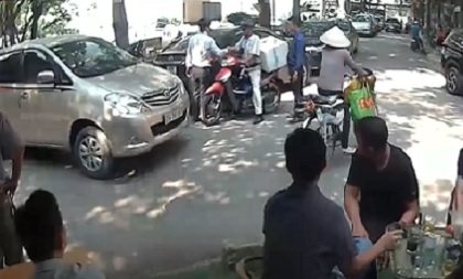 nữ tài xế, tai nạn, cầu Vĩnh Tuy, Công an TP Hà Nội