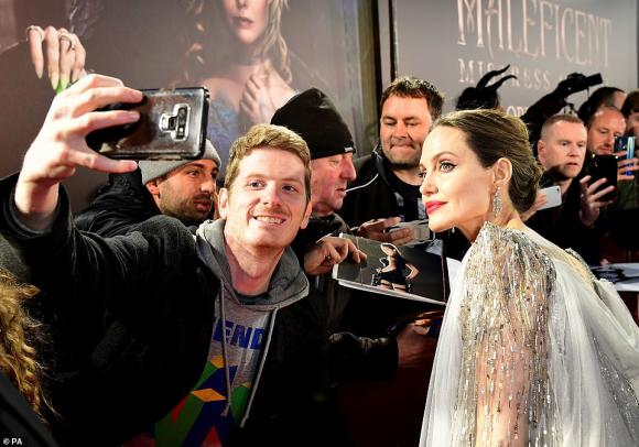 angelina jolie, các con angelina jolie, tiên hắc ám 2, phim hollywood