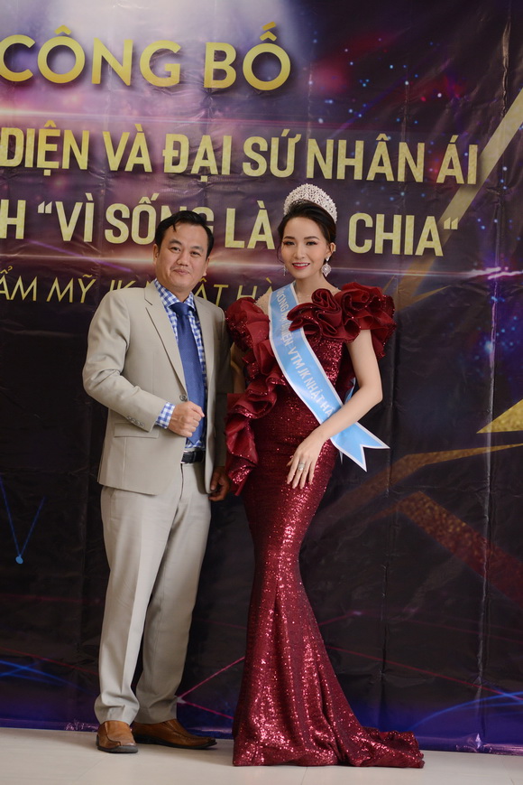 hong-van-1910-8-ngoisao.vn-w580-h869 2 Hoa hậu Miss Hồng Vân, VTM JK Nhật Hàn