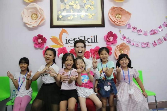 tang-ba-minh-hieu-2110-2-ngoisao.vn-w580-h387 4 Bá Tăng Minh Hiếu, Tìm kiếm Tài năng MC Nhí 2019