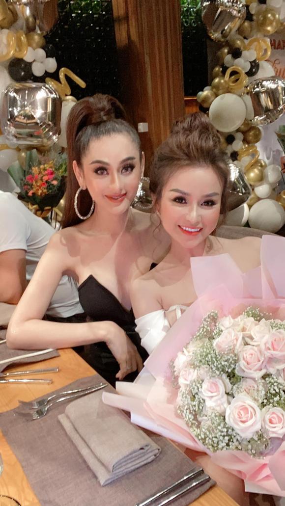 ca sĩ Lâm Khánh Chi, sao Việt