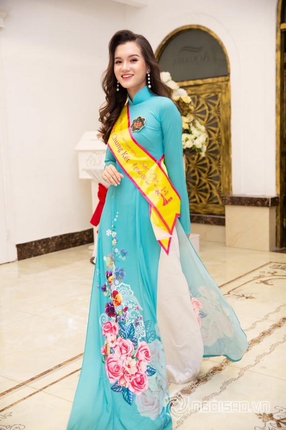 hoang-tu-quynh-2210-6-ngoisao.vn-w580-h870 3 Hoa Khôi Áo Dài Việt Nam 2019, Hoàng Tú Quỳnh, MC Huyền Sâm