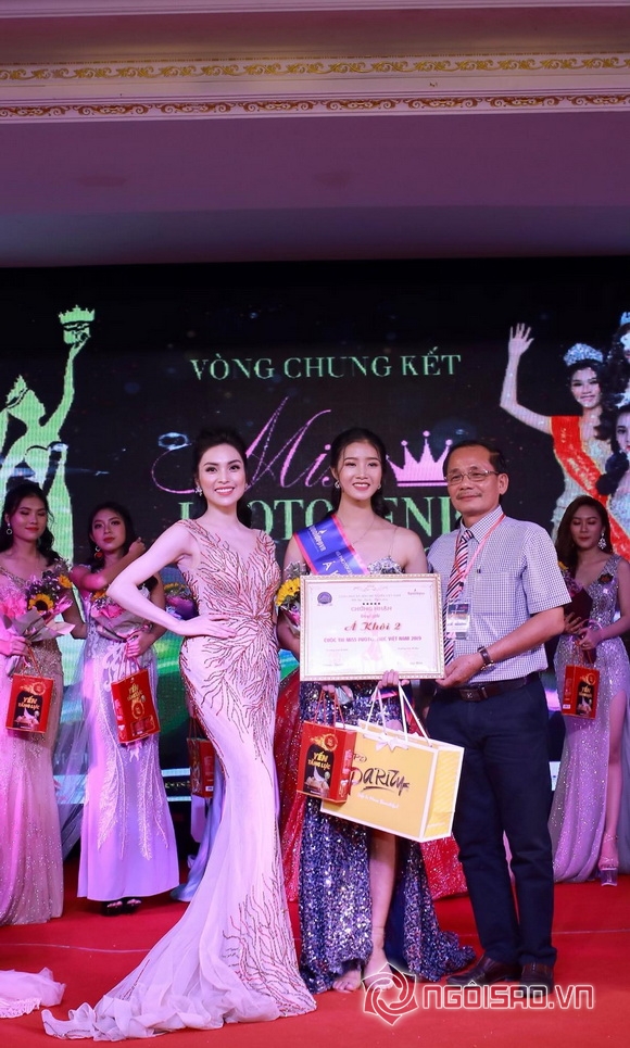 hoang-tu-quynh-2210-7-ngoisao.vn-w580-h965 2 Hoa Khôi Áo Dài Việt Nam 2019, Hoàng Tú Quỳnh, MC Huyền Sâm