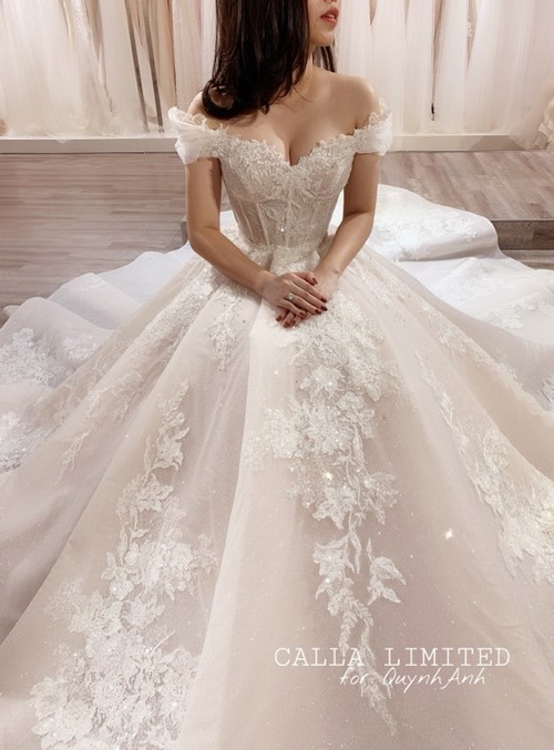 vay-cuoi-calla-2210-7-ngoisao.vn-w500-h677 4 Calla Bridal, Váy cưới Calla, NTK Phương Linh