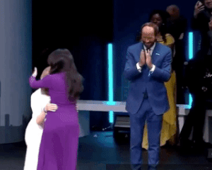 gia-ngoisao.vn-w300-h240.gif 0 công nương meghan, giả tạo, hoàng gia anh