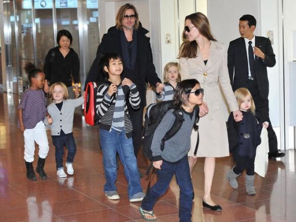 Angelina Jolie hé lộ lý do cắt bỏ tuyến vú và buồng trứng, không muốn trao quyền nuôi con cho Brad Pitt 2