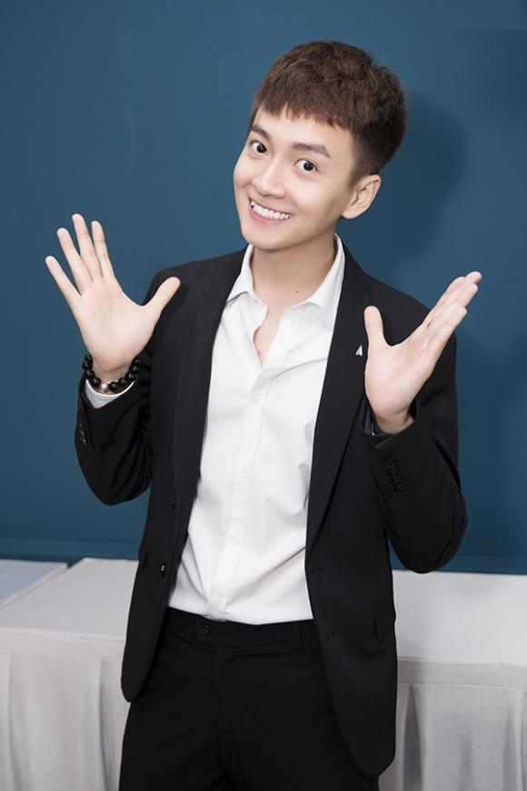 ca sĩ Ngô Kiến Huy, danh hài Chí Tài, diễn viên Huỳnh Phương, ca sĩ Sĩ Thanh