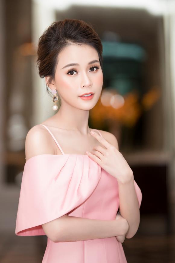 hotgirl Sam, sao Việt, ca sĩ Ngô Kiến Huy, diễn viên Diệu Nhi