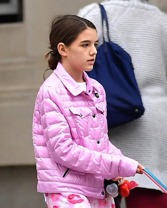 suri cruise, con gái tom cruise, luộm thuộm, sao hollywood