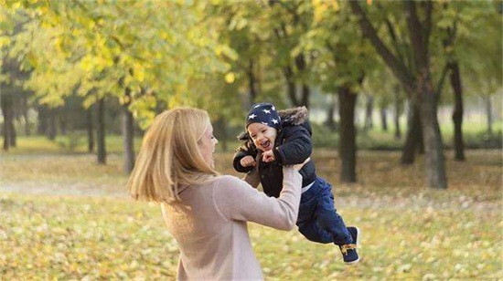 lưu ý khi trẻ bị táo bón, trẻ bị táo bón, cách chăm sóc trẻ bị táo bón