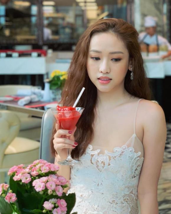 Thúy Vi, Ông Cao Thắng hot girl