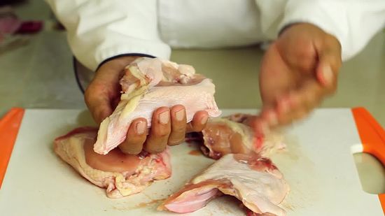 Cách nhận biết nếu thịt gà bị hỏng, chớ dại mà ăn kẻo mang bệnh vào người