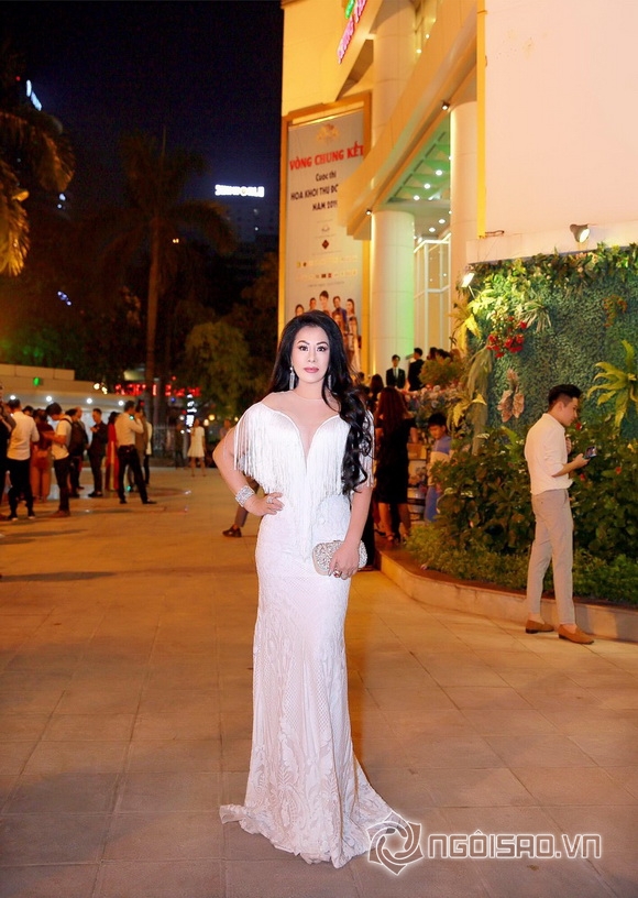 christine-thuy-hang-1411-3-ngoisao.vn-w580-h816 9 Hoa hậu nhân ái, Christine Thúy Hằng