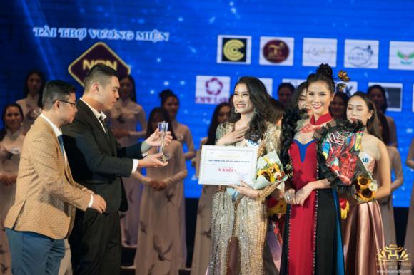 hoa khôi thủ đô 10 Hoa khôi Thủ Đô, Hoàng Bích Hạnh
