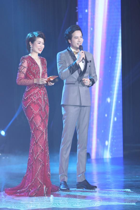 hoa khôi thủ đô 3 Hoa khôi Thủ Đô, Hoàng Bích Hạnh