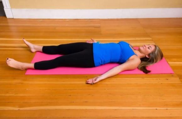Những bài tập yoga cho bà bầu tháng cuối để giảm mệt mỏi, giúp ích việc chuyển dạ