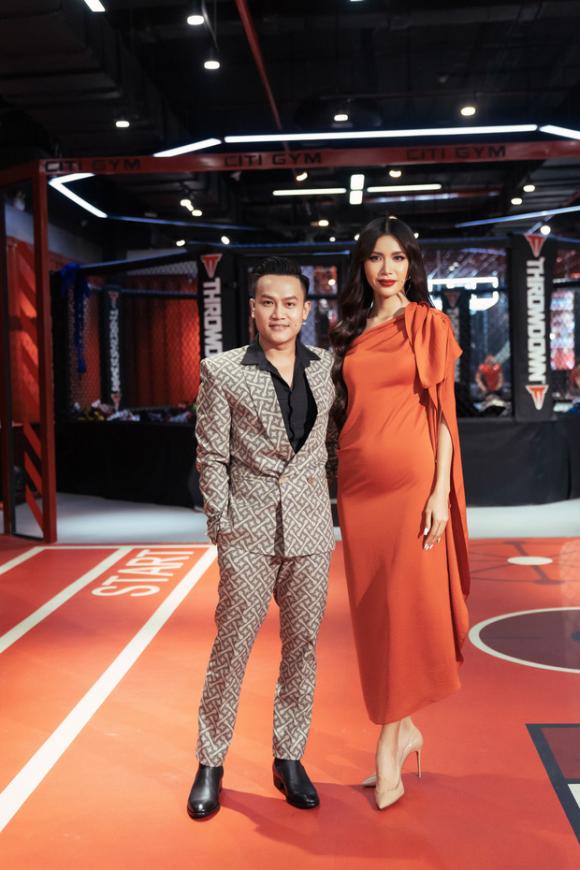 31b-15745110737631200776832-ngoisao.vn-w620-h930 1 siêu mẫu Minh Tú, sao Việt