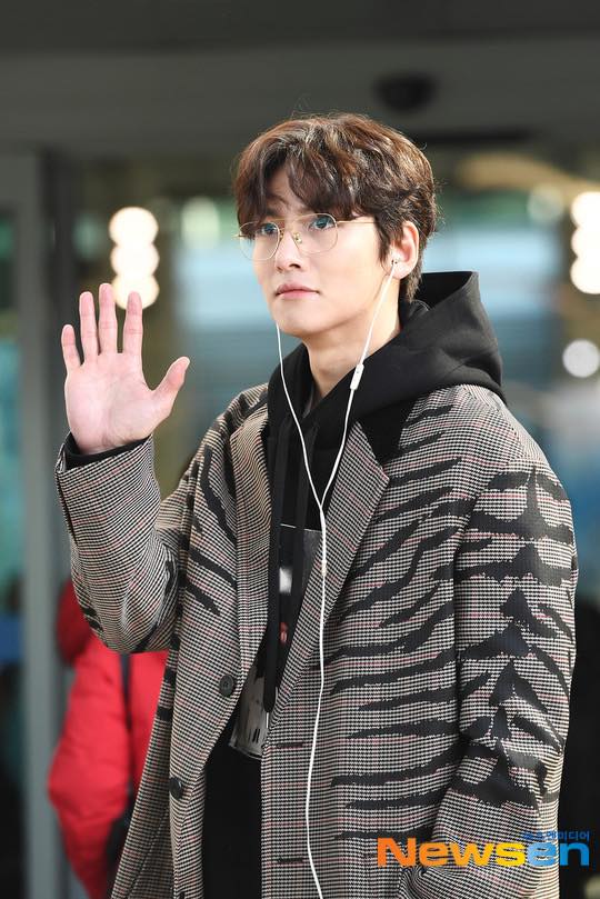 Ji Chang Wook, AAA 2019, sao Việt