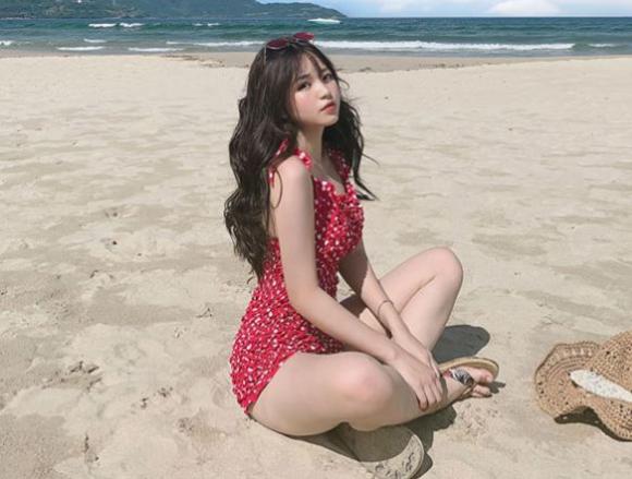 Quang Hải, Quang Hải hẹn hò hot girl 1,52, sao việt 